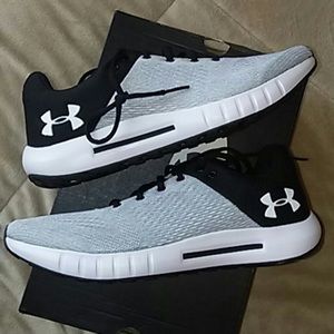 EUC Under Armour Running Sneakers